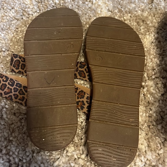 Steve Madden sandals - Picture 2 of 3
